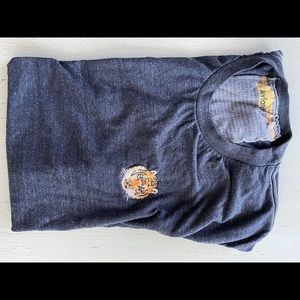 Men's aviator nation tiger tee